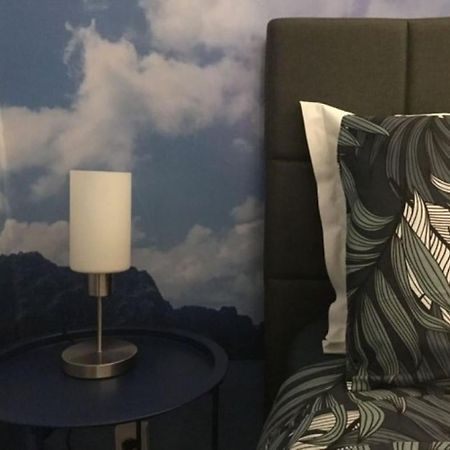Summer Beach Studio, 4 Persons, Mobile Ac, Old Town نيس المظهر الخارجي الصورة
